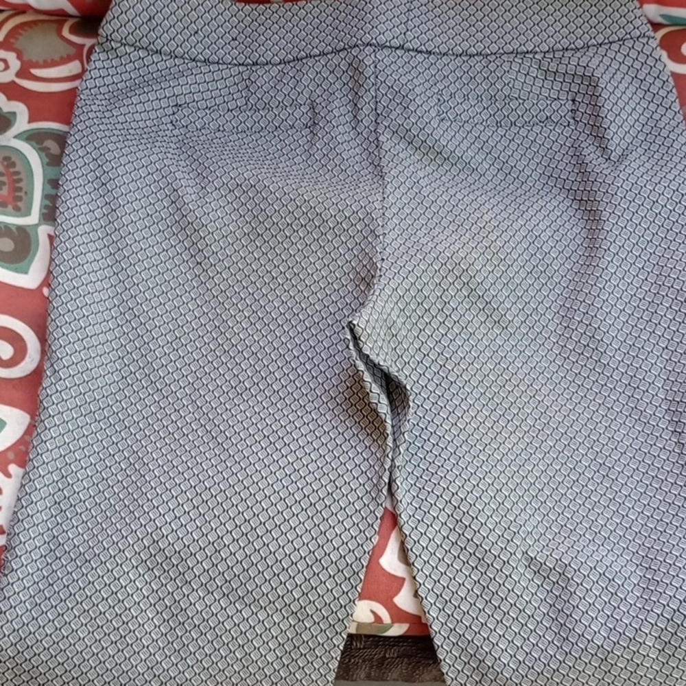 Stylish Geometric Patterned Pants - image 4